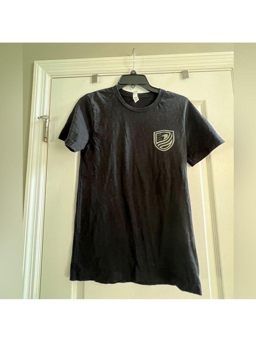 Bare Arms Trading Company Black T-shirt. Size small